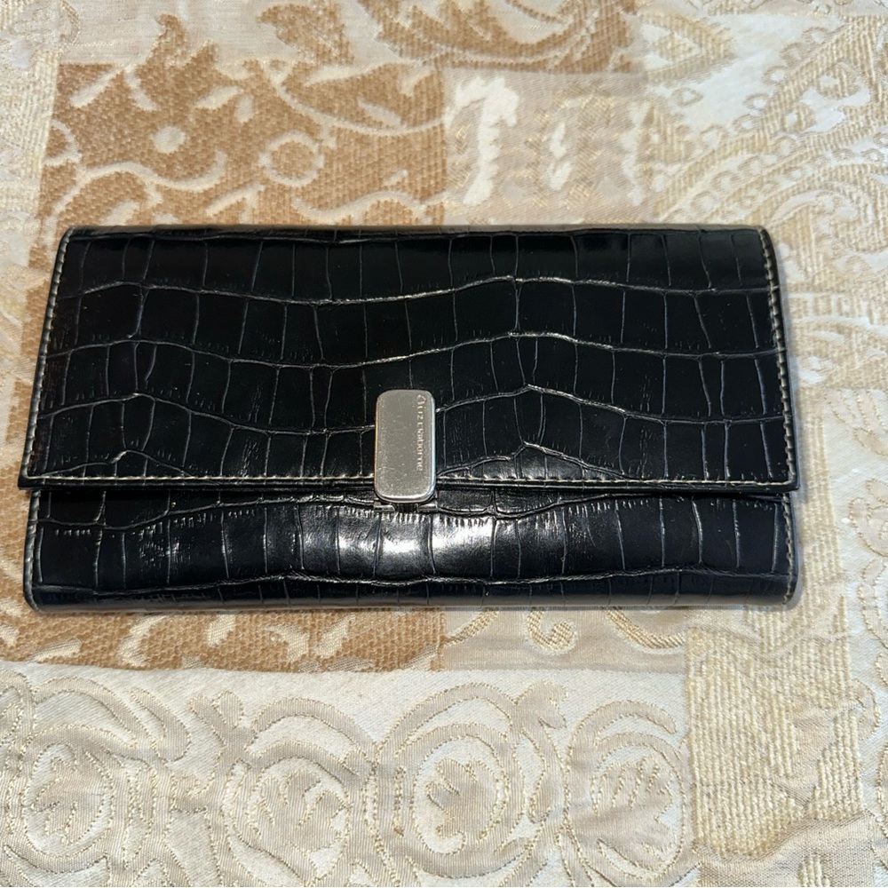 Liz Claiborne Ladies Black Patent Croc Embossed Wallet